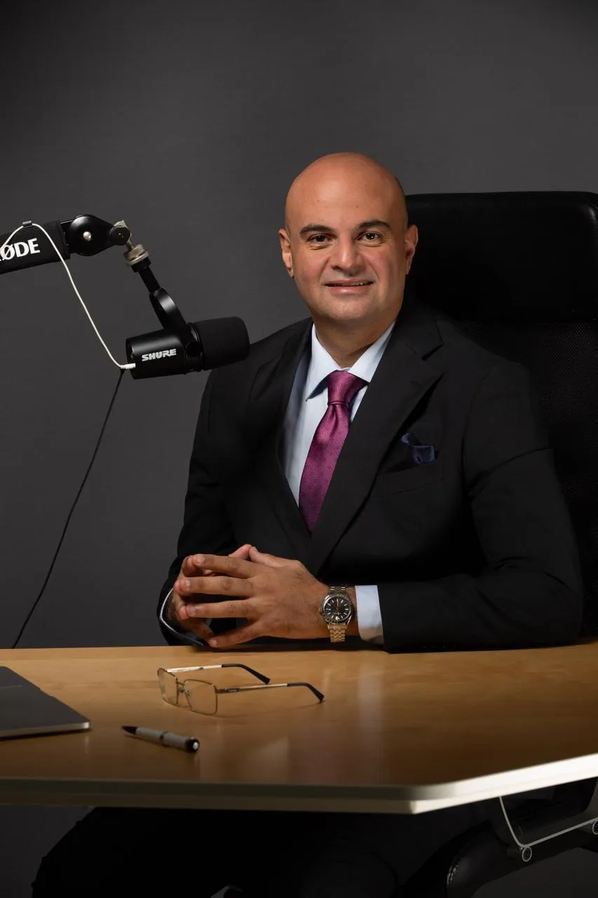 Illustration of an upper endoscopy